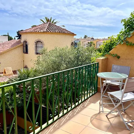 House With Terrace And Sea Views Holiday home